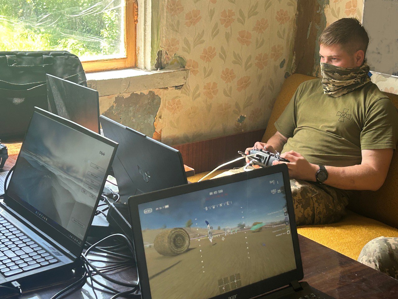Пілоти «Сапсану» тренуються перед полюванням на ворожих пташок